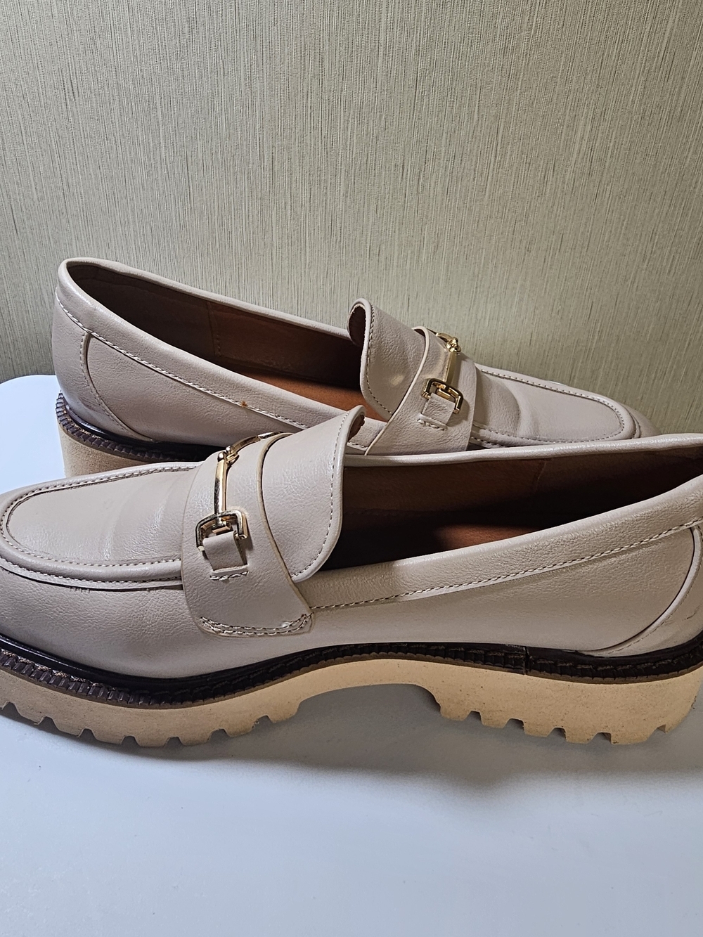 CCOCCI Vegan Leather Lug Sole Loafers Beige Gold Bit Shoes Size 9 - Picture 7 of 11